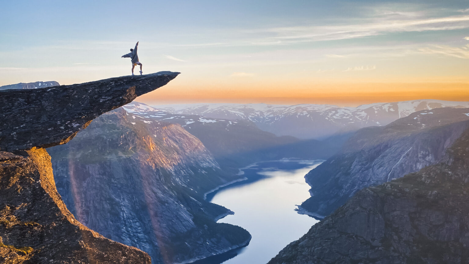 Trolltunga2